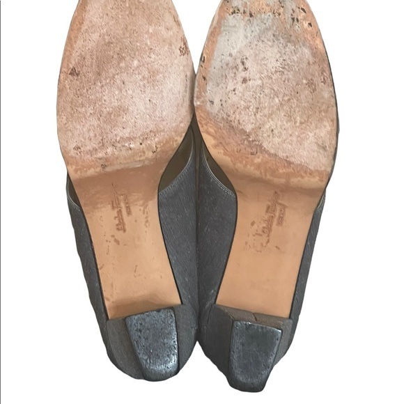 Salvatore Ferragamo Grey leather strap sandals size 8 - Picture 7 of 10